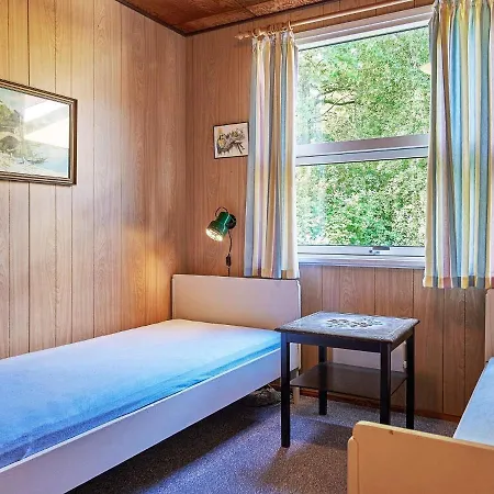 6 Person Holiday In L Gst R *